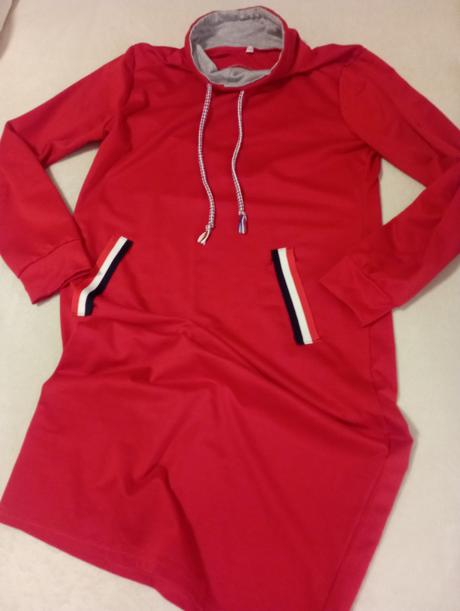 Krásne mikino saty, s