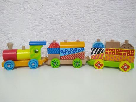 Drevený vláčik + zadarmo hrkálka, 