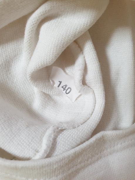 2 dlhorukávové tričká v. 140, 140