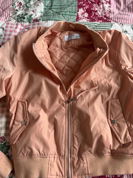 Krasna bombera pre slecnu, reserved,s