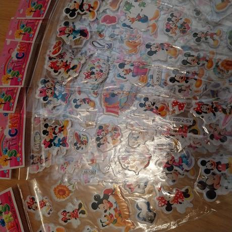 12 harkov nalepiek mickey mouse, 