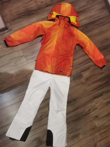 Lyziarske oblecenie, s