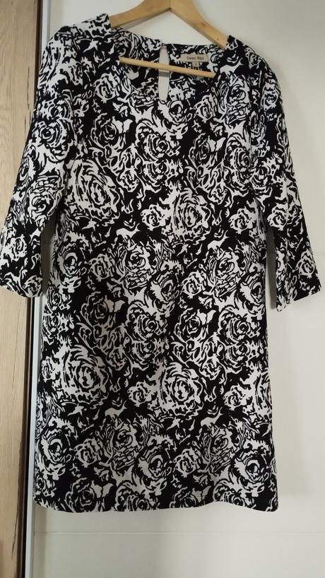 Elegantné dámske šaty, s