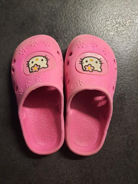 Darujem, velkost 24/25, lupilu,24