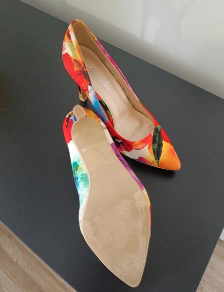 Farebné lodičky, 38