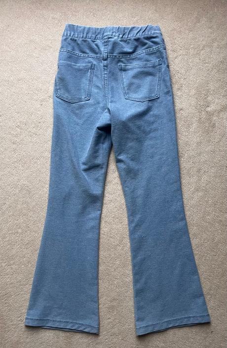 Legíny riflového vzhľadu rozšírené na spodu, sinsay,134