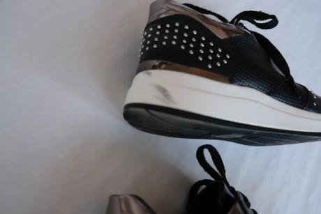 Čierne topánky, 39