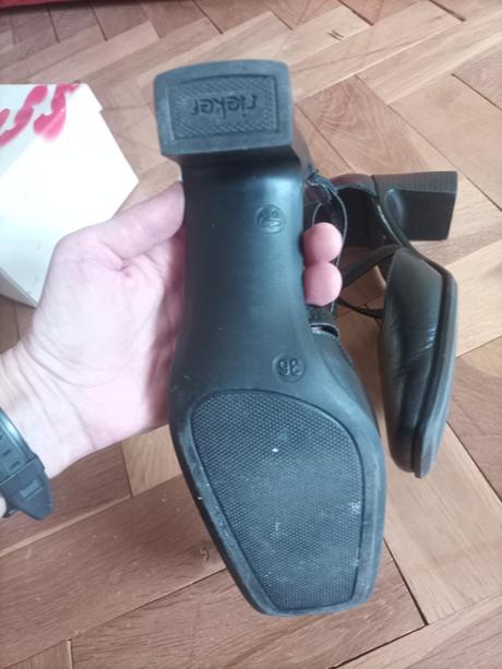 Kožené lodičky, rieker,38