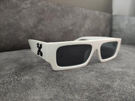 Off-white okuliare, 