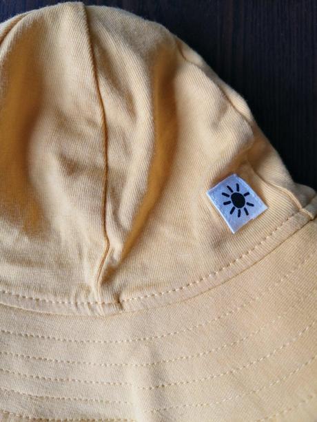 Kratasy s klobúkom, lindex,56