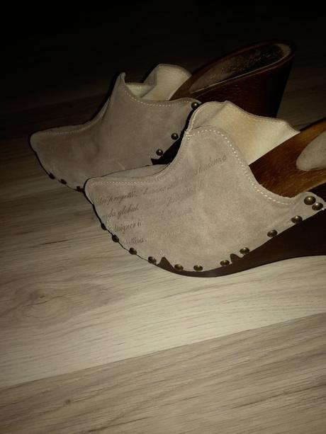 Kožené šľapky, 39