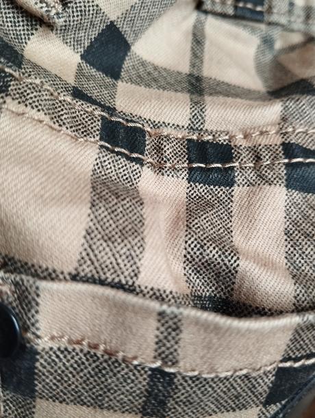 Kraťasy kapsáče káro, 152