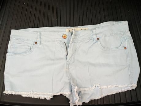 Kraťasy, primark,42