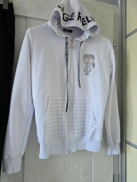 Teplakova suprava karl lagerfeld, l