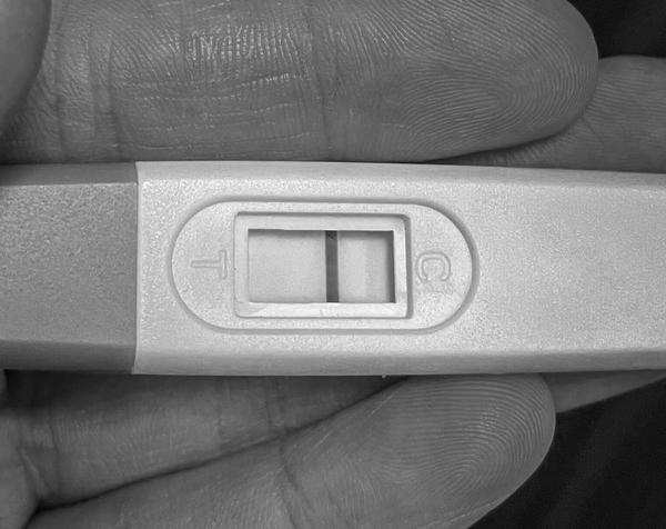 Vidíte tam ten slabučký tieň?