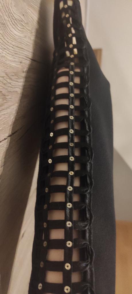 Spoločenské šaty, m