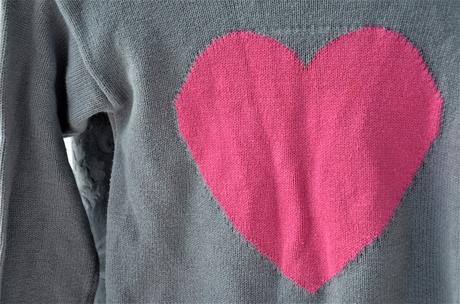 Sveter so srdiečkom-122, 122