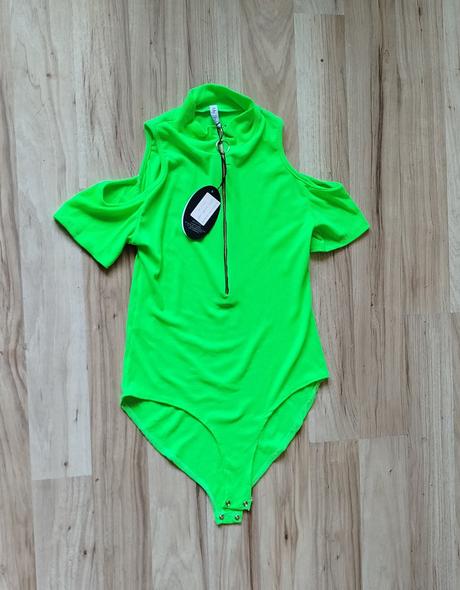 Dámske body, l
