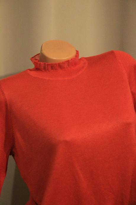 Červený sveter, next, s
