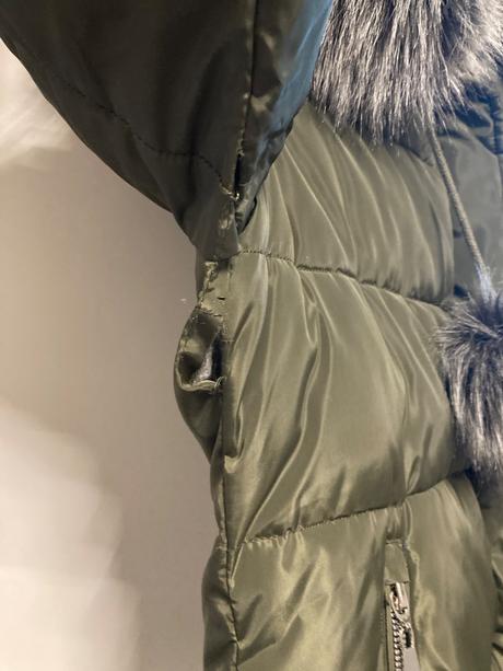 Oteplená krásna zimná bunda s prešivanim na rukáve, xl