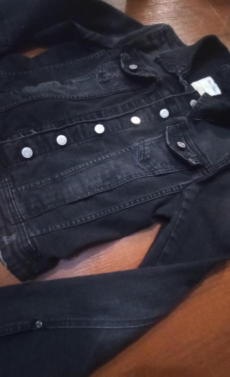 Rifľová bunda, moderná, málinko nosená, stradivarius,26