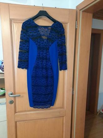 Čipkované šaty, 42