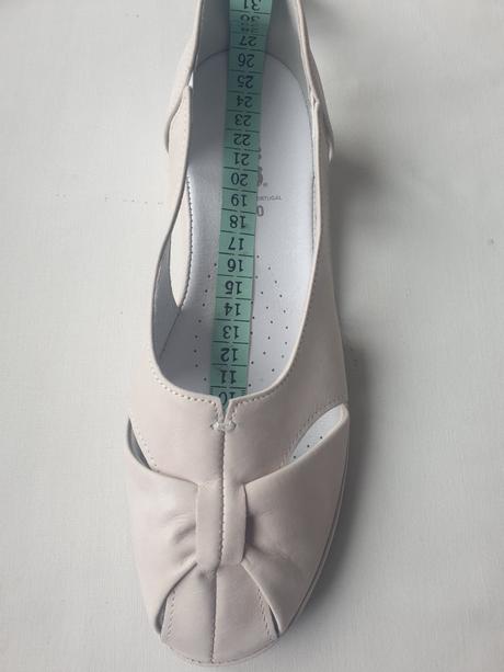 Pohodlné,  kožené sandále, 40