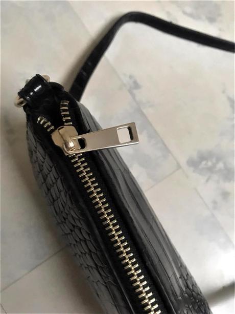 Crossbody kabelka s imitáciou hadieho vzoru, 