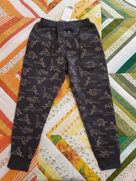 Teplaky s dinosaurami, slovenka,128