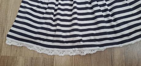 122 šaty namornicke, 122