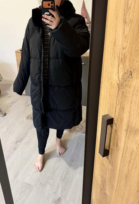 Weekday damska stylova zimna oversized bunda, m