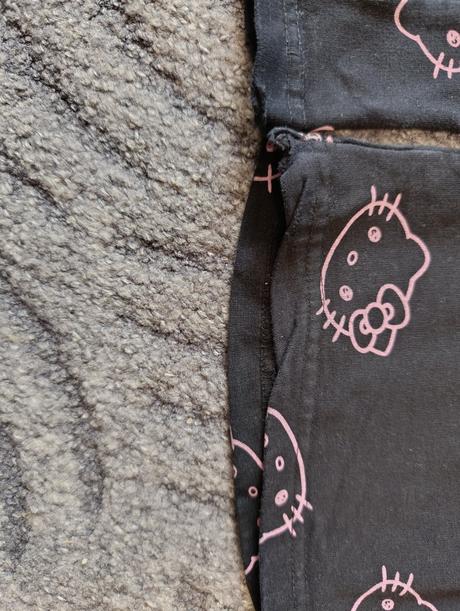 Legíny, hello kitty,146
