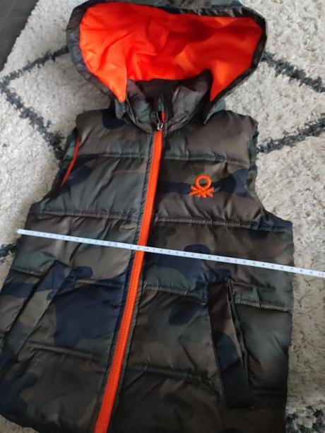 Krásna vesta ktorú ponosite až do veľkosti 116, benetton,104