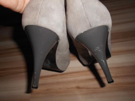 Dámske šedé lodičky zn. roberto  botella, 38