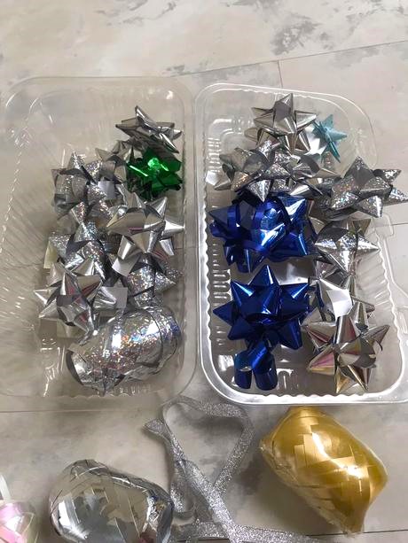 Ozdoby na darčeky 27 ks,