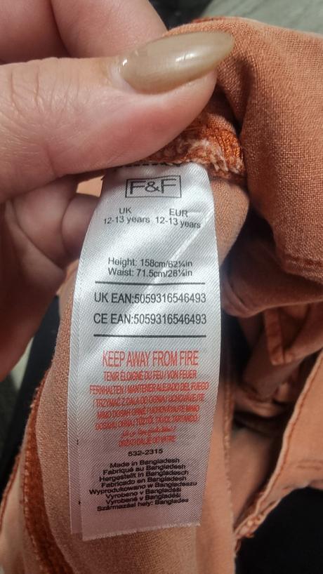 Farebne sortky, f&f,158