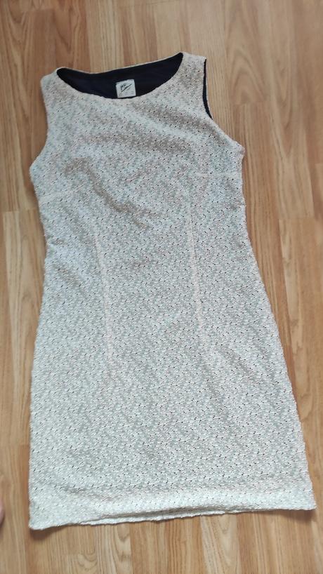 Dámske šaty s čipkou, m