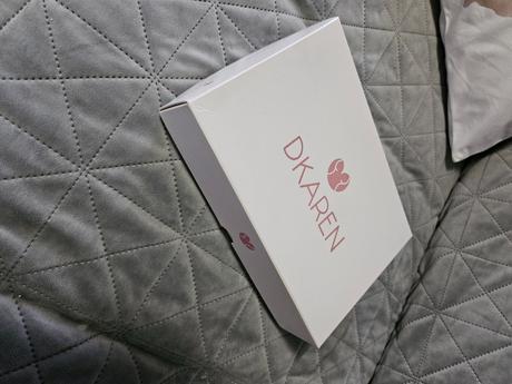 Dámske saténové pyžamo, s