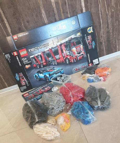 Technik lego 42098 a 42093 top stav,