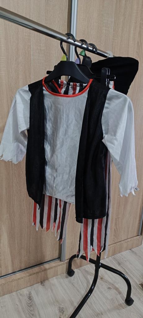 Kostým na karneval pirát, 