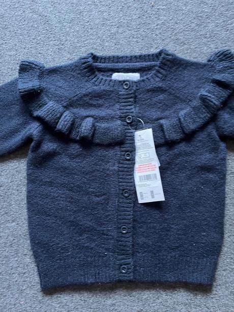 Svetrik na gombíky, f&f,92