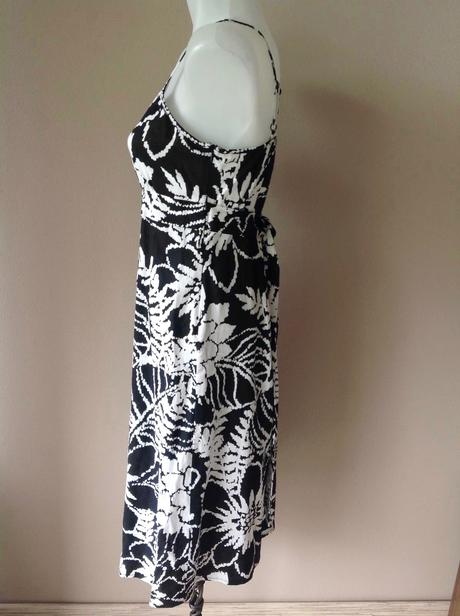 Saty, marks & spencer,38