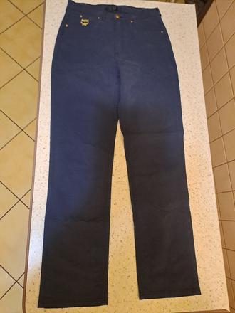 Tmavomodré mcm nohavice klasického strihu., 38