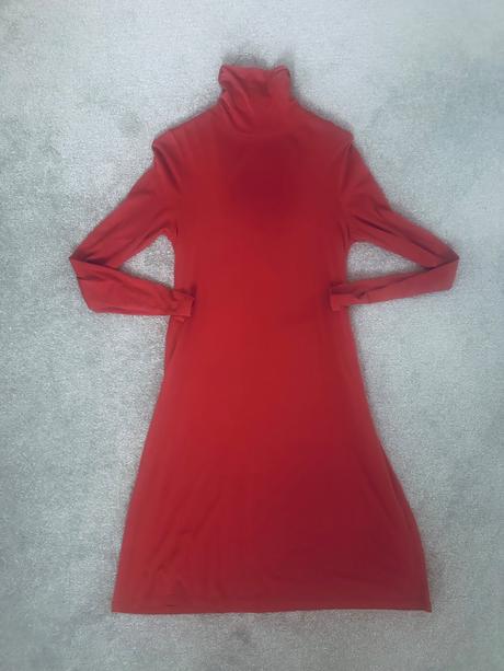 Ùpletové šaty s rolákom, s