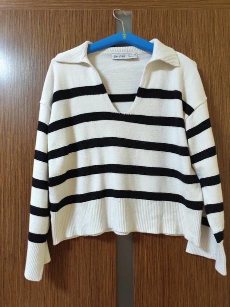 Bielo čierny pulóver bershka vel. s, stav ako na f, bershka,s