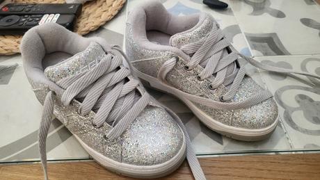 Dievcenske hellys, heelys,31