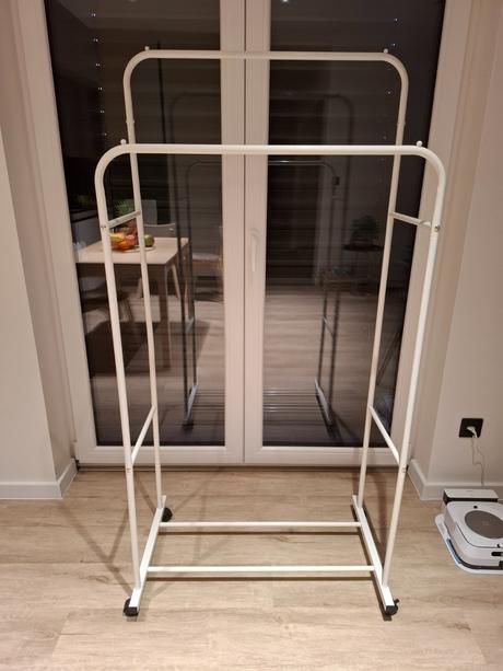 Vešiak na oblečenie,