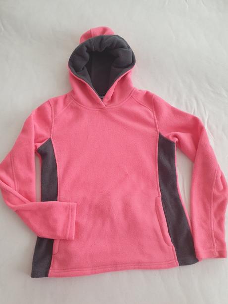 Krasna fleesova mikinka 146/152, 146