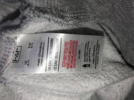 Mikina zn.f&f na 6-7 rokov, f&f,122