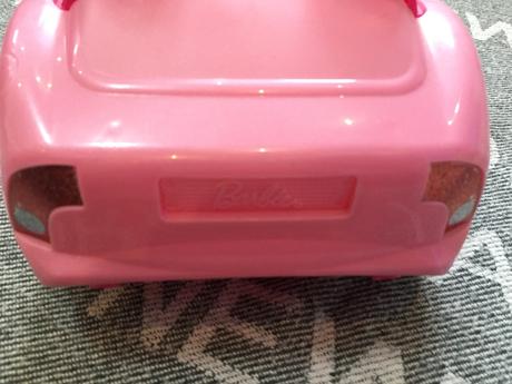 Babika barbie a auto,